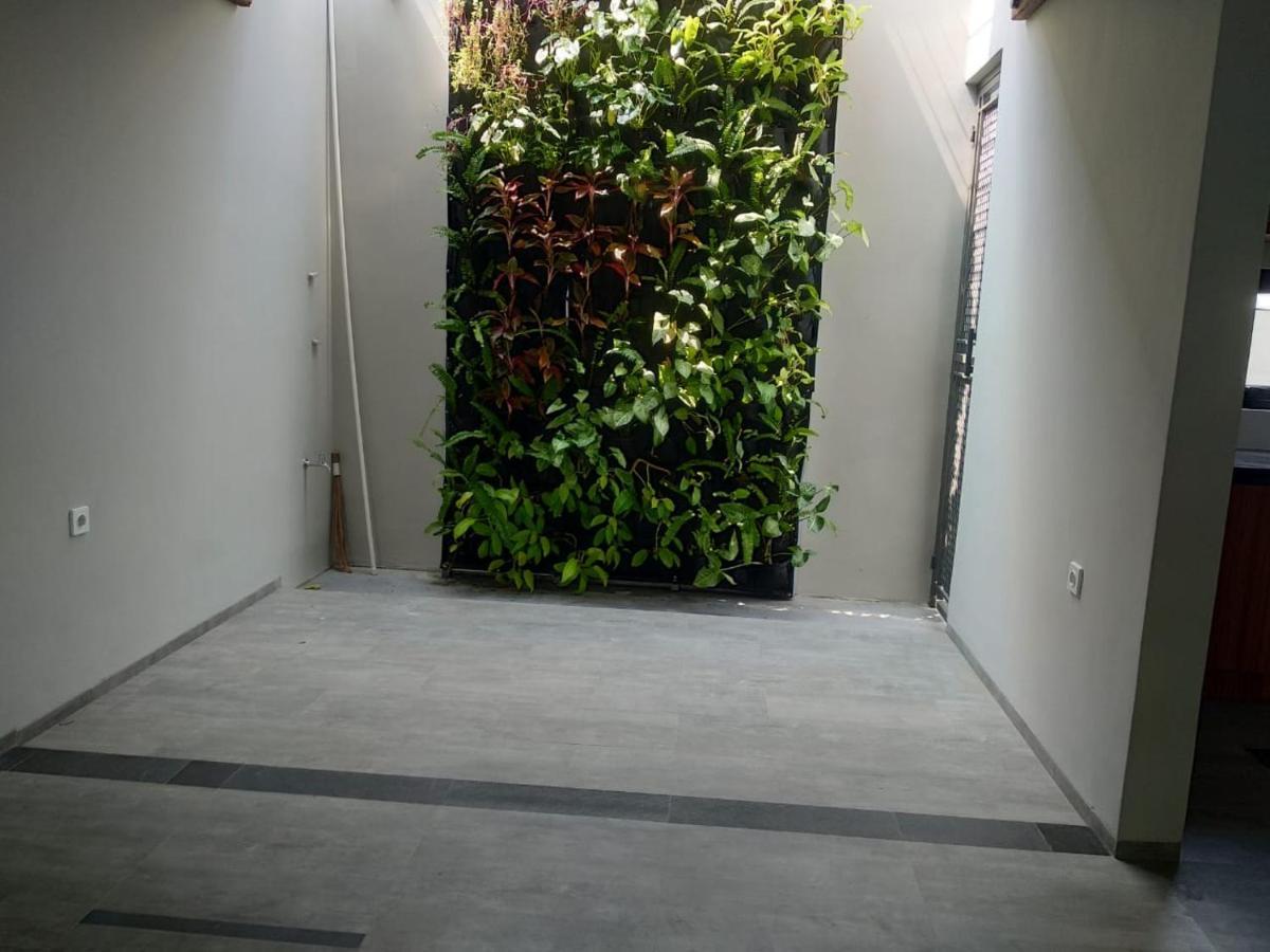 Wisma tamu Reddoorz Near Radio Dalam 3 Jakarta